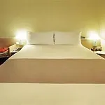 Ibis Centre - La Cite Ξενοδοχείο 3*