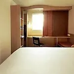 Ibis Centre - La Cité Hotel 3*