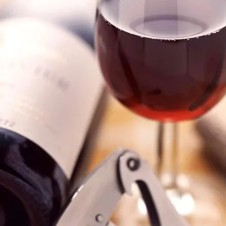 Отель Ibis Centre - La Cite 3*