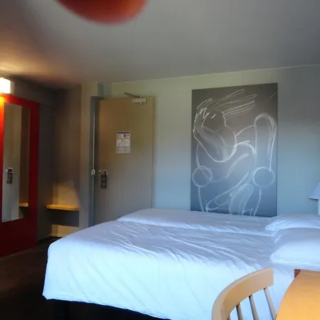 Ibis Centre - La Cité 3*