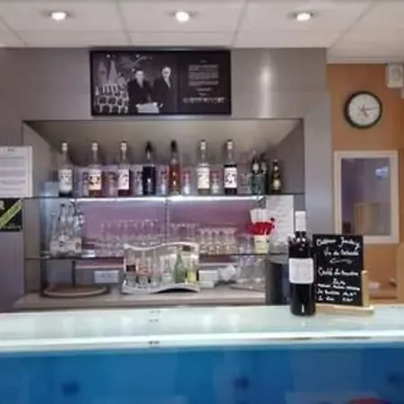 Hotel Ibis Centre - La Cité 3*