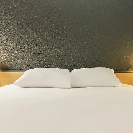 Отель Ibis Centre - La Cite Каркассон