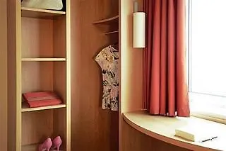 Ibis Centre - La Cite 3* 카르카손
