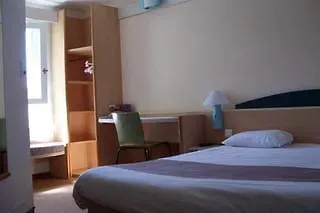 Ibis Centre - La Cité 3*