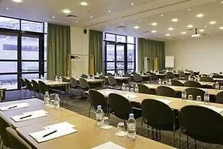 Ibis Centre - La Cité 3*