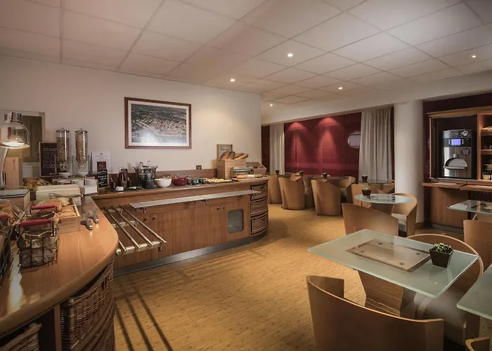 Ibis Centre - La Cité 3*